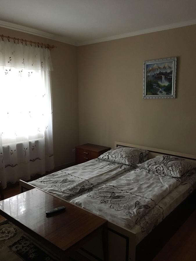Sadyba U Mykhaila Koson Buitenkant foto